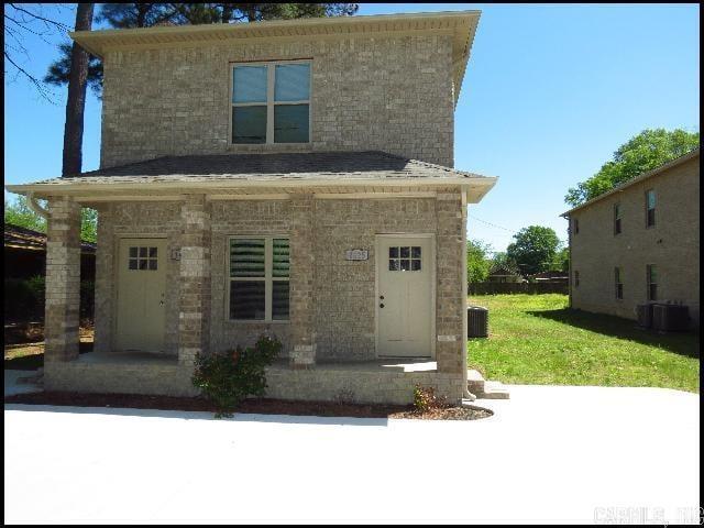 Building Photo - 1425 S Bailey St Rental