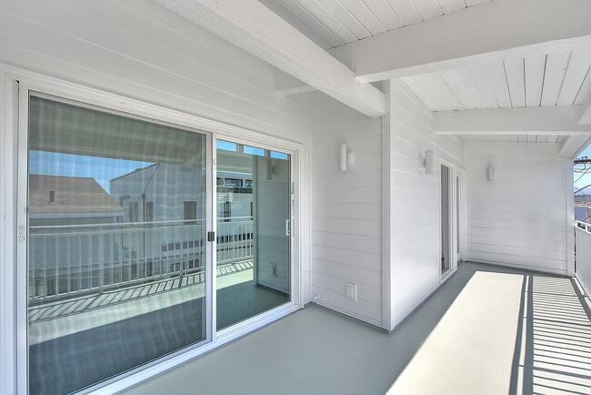 Photo - 310 Bayview Dr