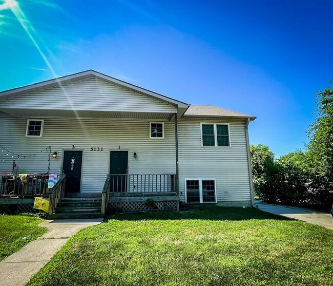 Building Photo - Lowell Avenue Unit 1 Rental