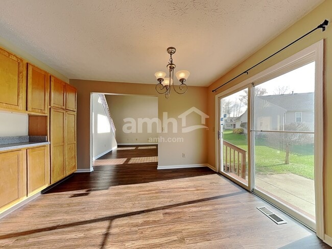 Photo - 5671 Longbow Dr