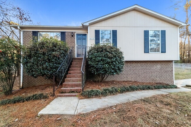 Building Photo - 1023 James Taylor Rd Rental
