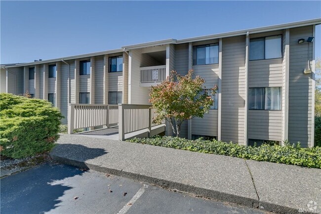 Building Photo - Beautiful 2 bedrooms 1.5 Bath Rental
