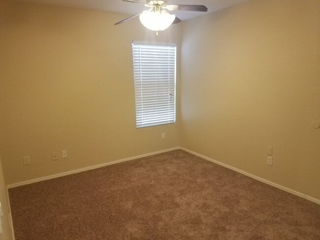 Photo - 16594 N 162nd Dr