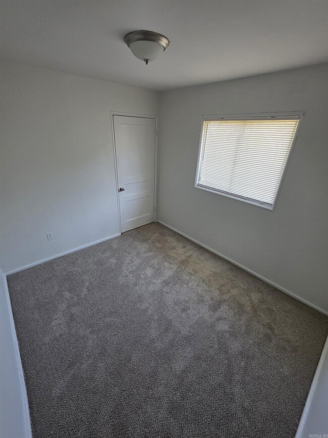 Photo - 4 N Meadowcliff Dr