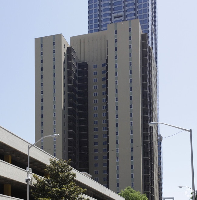 Photo - Peachtree Towers Condominiums