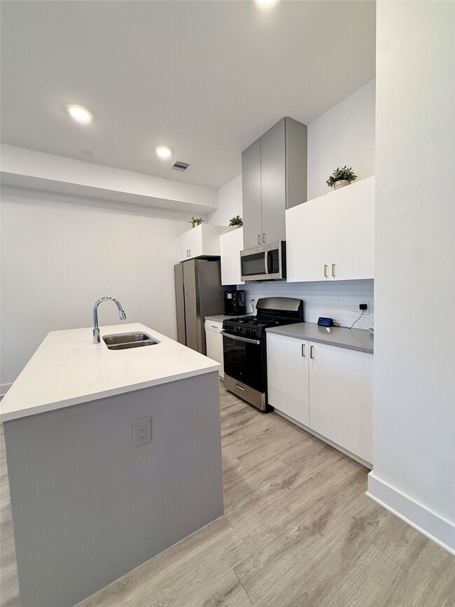 Photo - 9609 Habitat St