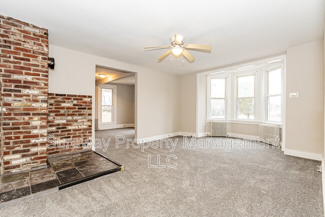 Photo - 238 N Main St