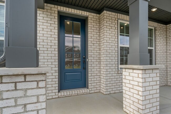 Photo - 521 Coolmore Ct