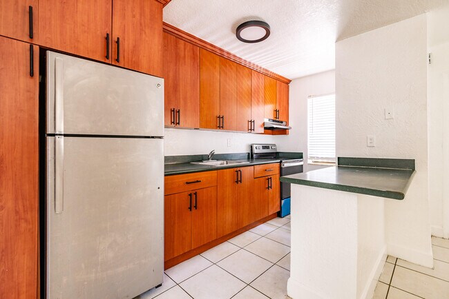 Building Photo - 4051 N Dixie Hwy Unit 20 Rental