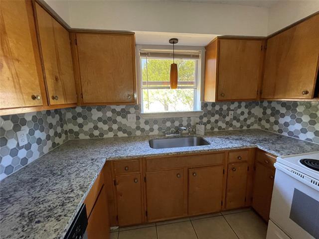 Photo - 1005 Weiss Ave