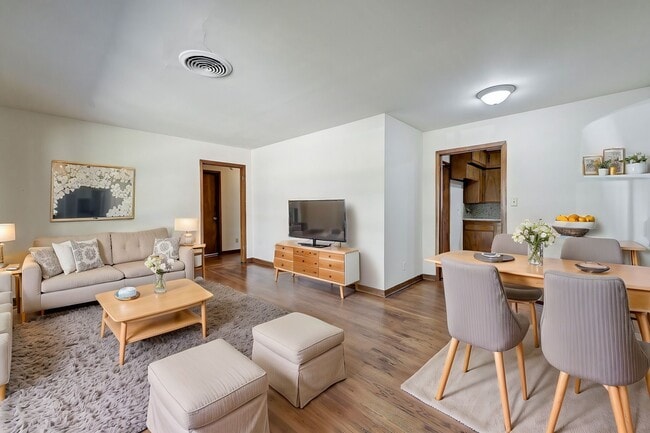 Photo - 5405 Nina Lee Ln