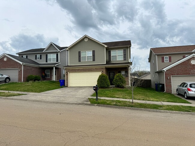 Building Photo - Beautiful 4 Bedroom in Kearney Ridge