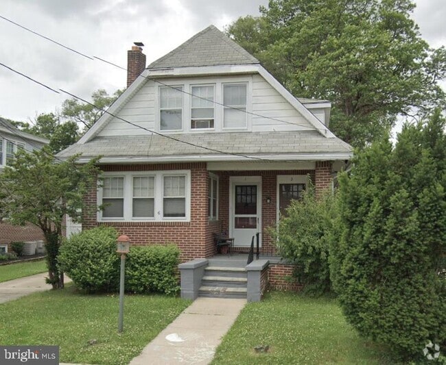 Building Photo - 6 W Hoffman Ave Unit 1 Rental