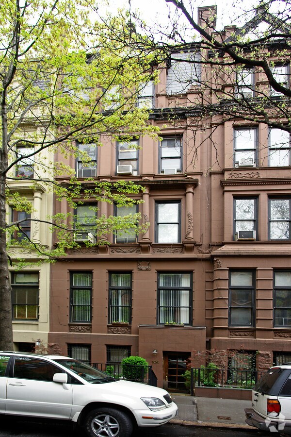 Photo - 106 W 87th St