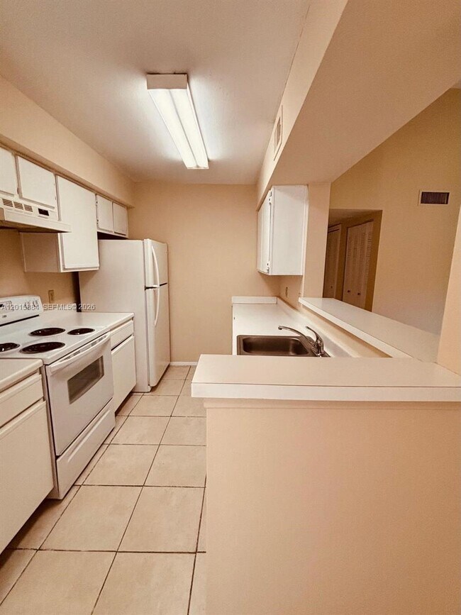 Photo - 2607 NW 33rd St Unit 2114