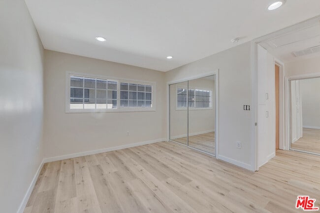 Photo - 853 S Bedford St Unit 4