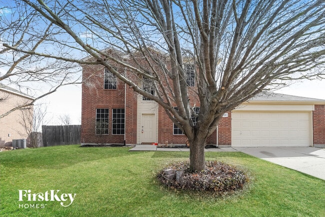 Photo - 1004 Essex Dr House