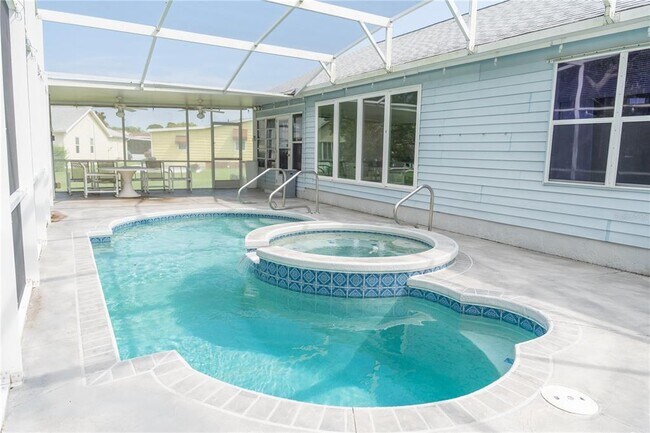 Photo - 714 Bay Hill Ct