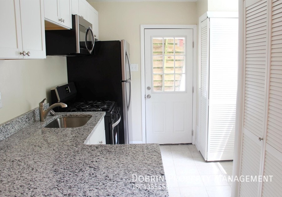 Photo - 2BD: BIG Windows & Common Areas