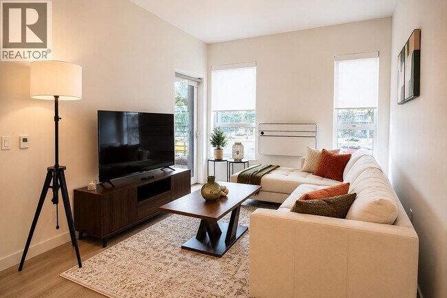 245 Bewicke Ave Unit 411