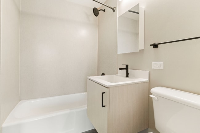 Photo - 1929 W Ogden Ave Unit 3333