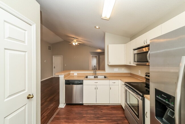 Photo - 10523 Lakeside Vista Dr
