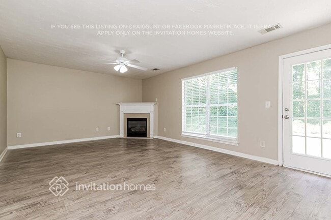 1027 Lear Dr