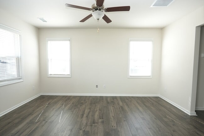 Photo - Beautiful 3-Bedroom 2-Baths Home with Gara...