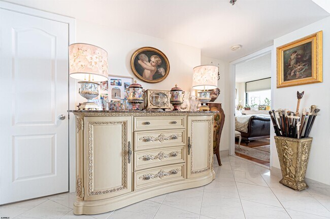 Photo - 3851 Boardwalk Unit 1702