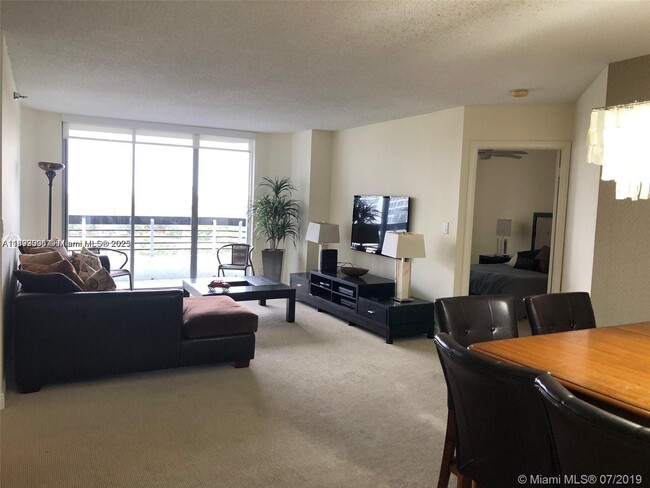 Photo - 3530 Mystic Pointe Dr Unit 1008