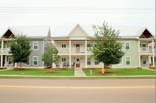 Photo - 310 Bramlett Blvd Apartments