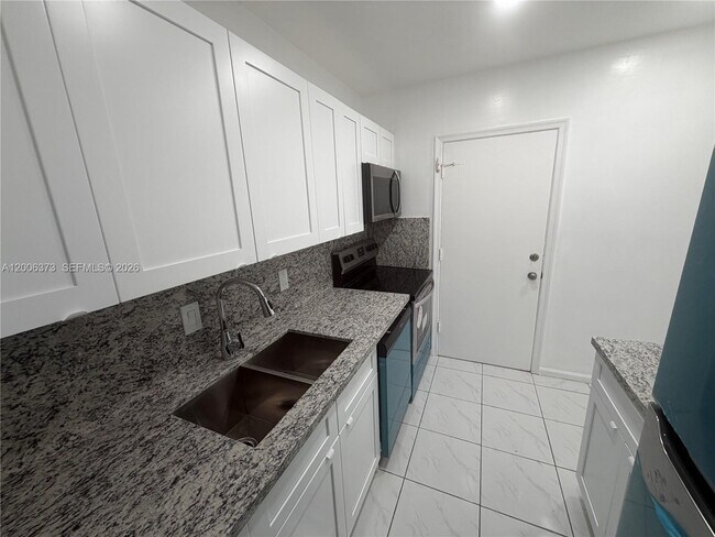 Photo - 2200 NE 66th St Unit 1426
