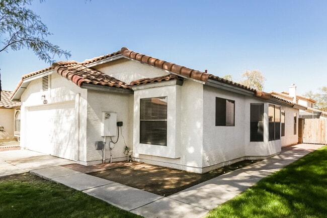 Photo - 11622 W Olive Dr