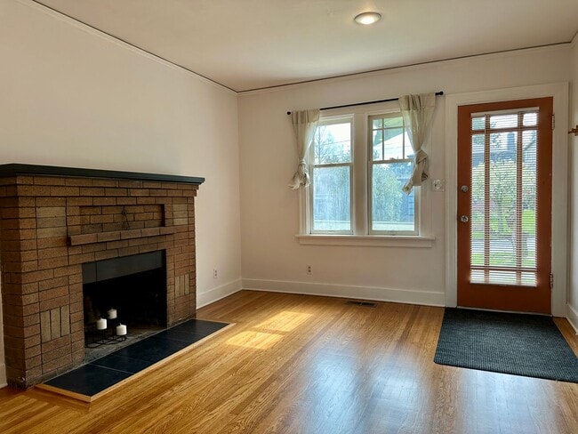 Photo - 540 N 67th St