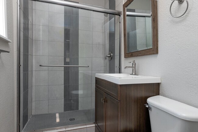 Photo - 216 Redan St Unidad 2