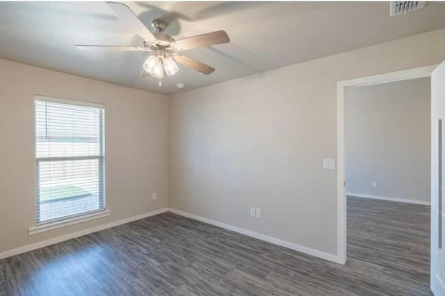 Photo - 2109 N Avenue K