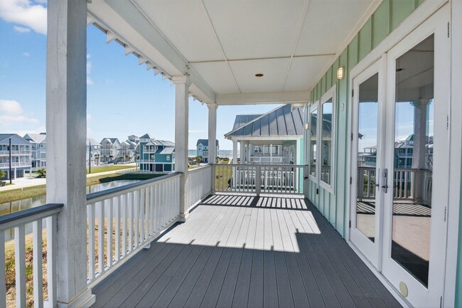 Photo - 3815 Seabreeze Ln