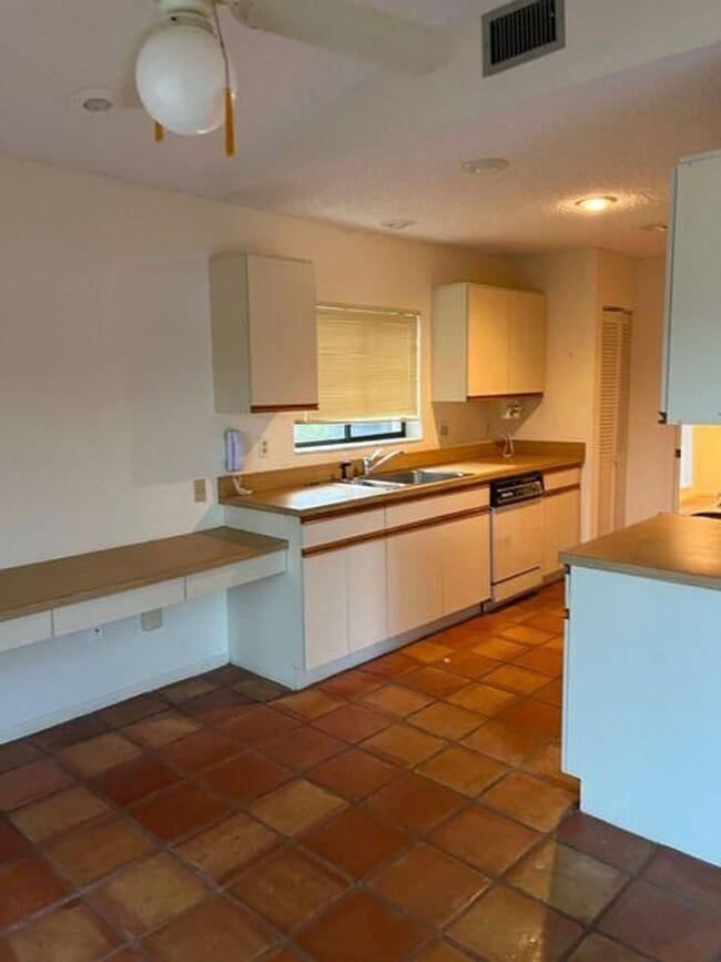 GREAT POOL HOUSE AT BOCA WOODS COUNTRY CLUB. Rental House Rental in