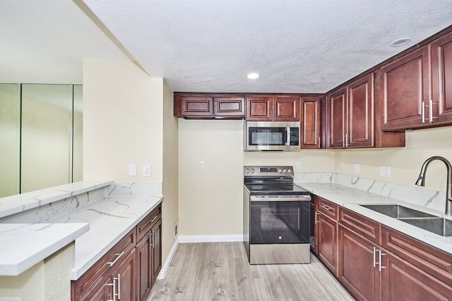 Photo - 22729 Lakeway Dr Unit 386