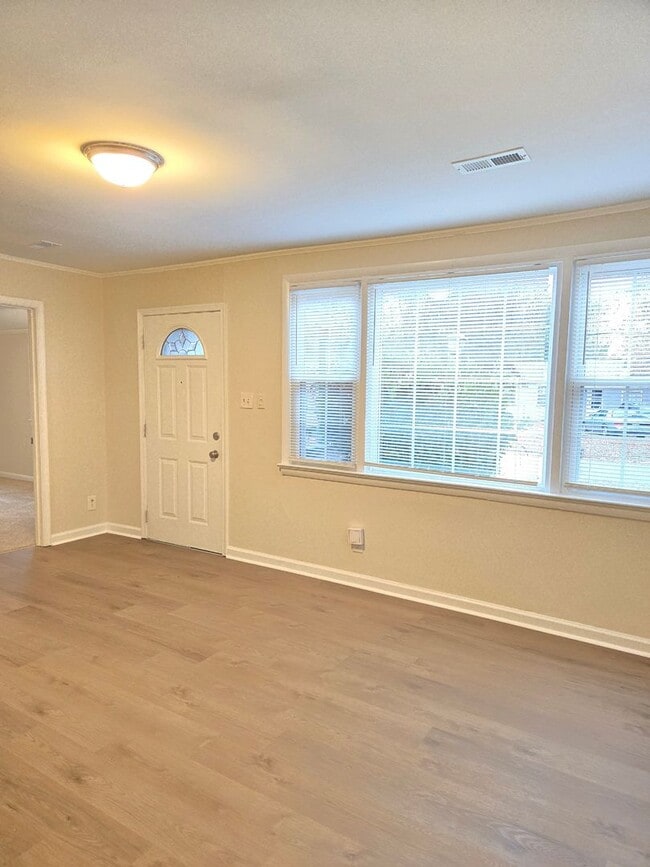 Photo - Lovely 3 Bedroom in Portsmouth