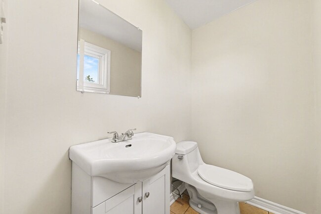 Photo - 2001 Kelden Crescent