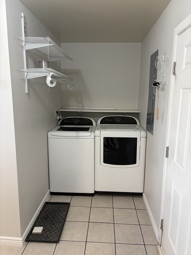 Photo - 3747 S Lee Maur St