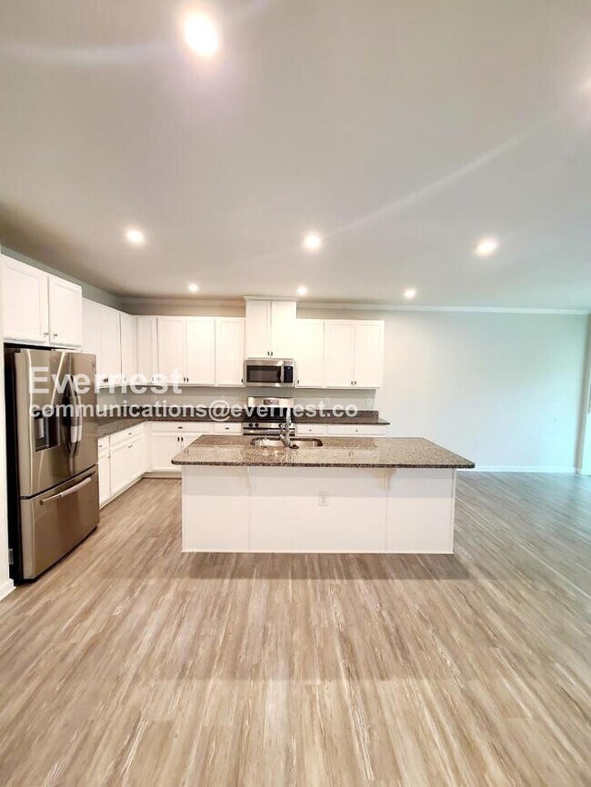 Photo - 217 Capeside Ct