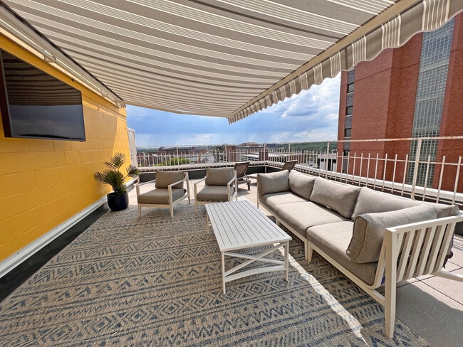 Rooftop Lounge