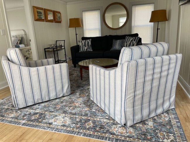 Photo - 521 Peyton St Unit 100