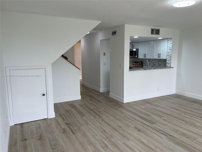 Building Photo - 2961 SW 87th Ave Unit 314 Rental