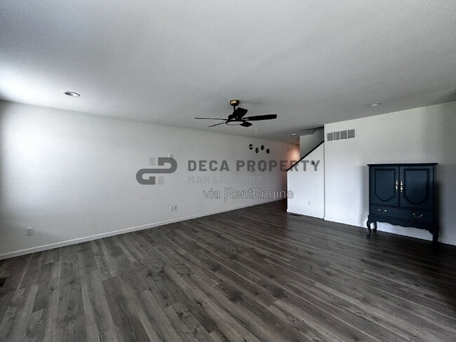 Photo - 288 Crestfield Ct