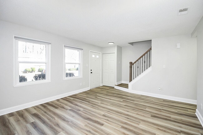 Photo - 1524 Waybridge Ln