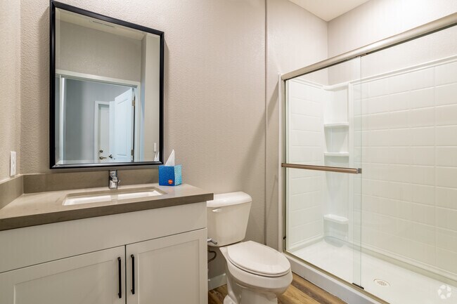 4BR, 4BA - 1,167SF