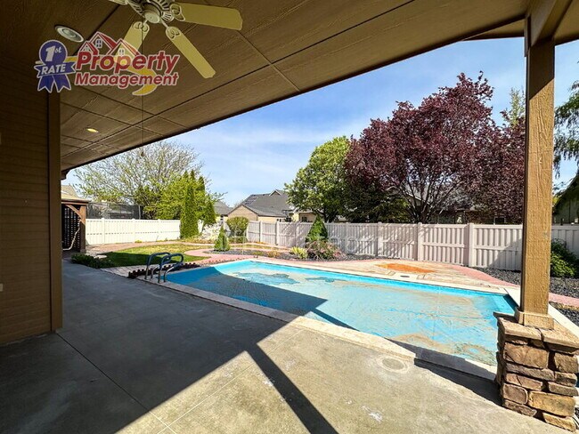 Photo - 2024 W Bear Creek Dr